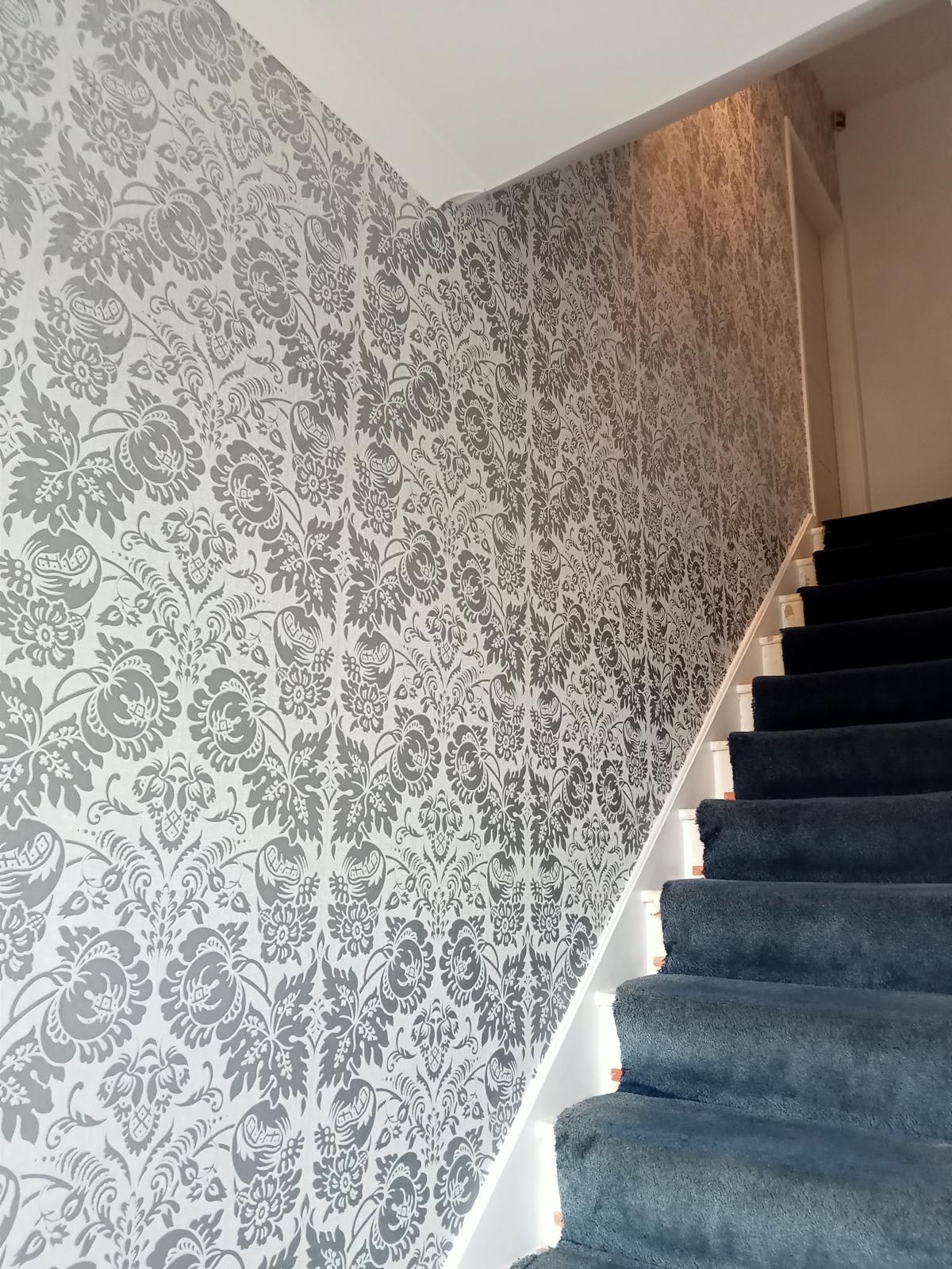 wallpaper hanging Tooting, SW17